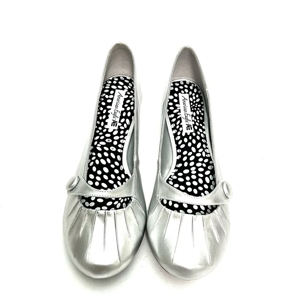 Vintage Y2K deadstock silver vegan leather Mary Jane flats